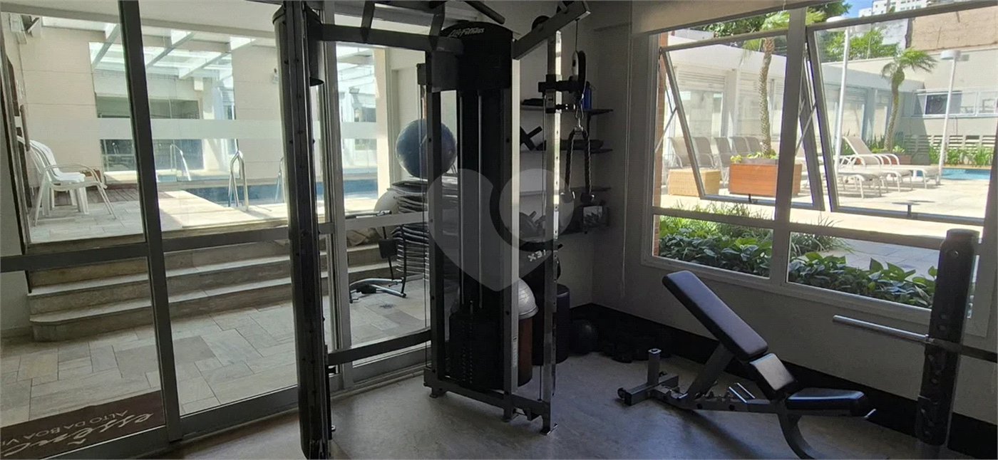 Apartamento à venda com 3 quartos, sendo 1 suíte, em Alto da Boa Vista, São Paulo, SP
