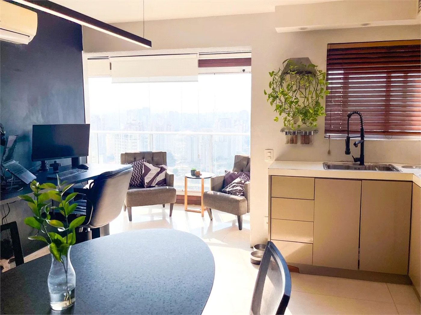 Apartamento porteira fechada com vista para a Ponte Estaiada no Campo Belo