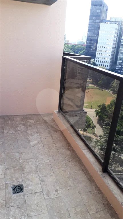 Apartamento à venda mobiliado nos Jardins — 126 m²
