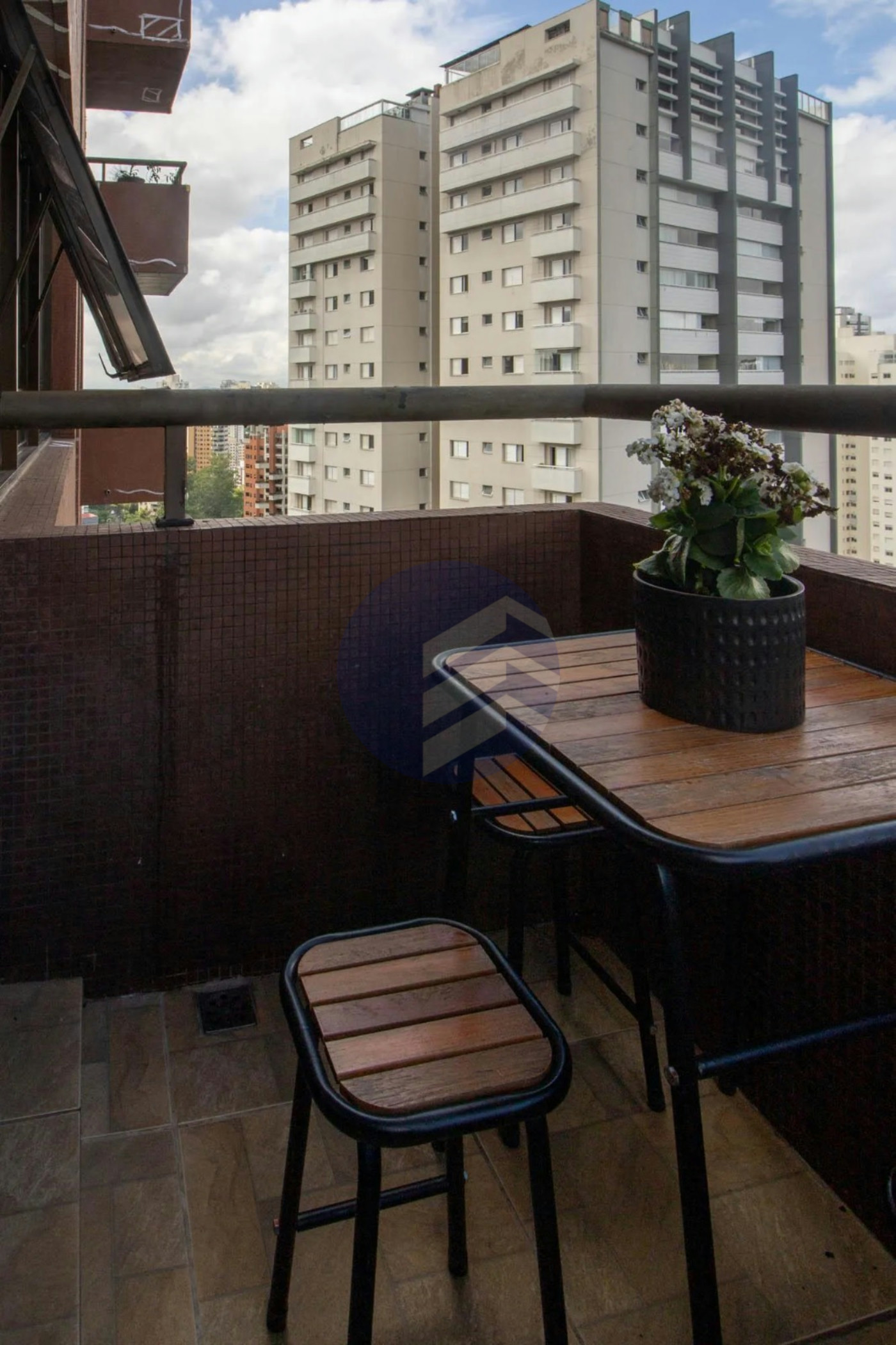 Duplex à venda com 2 quartos, sendo 2 suítes, em Jardim Londrina, São Paulo - SP