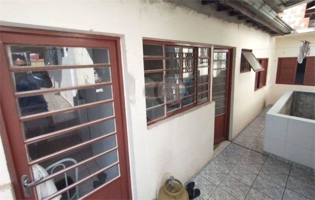 Casa e Salão Comercial a venda em Louveira - SP