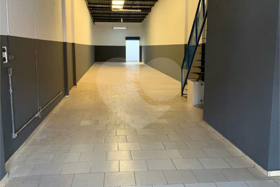 Barracão para investimento na Paulicéia