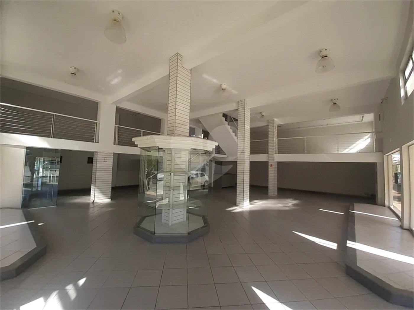 Salão Comercial de Esquina para Locação – Centro de Indaiatuba/SP