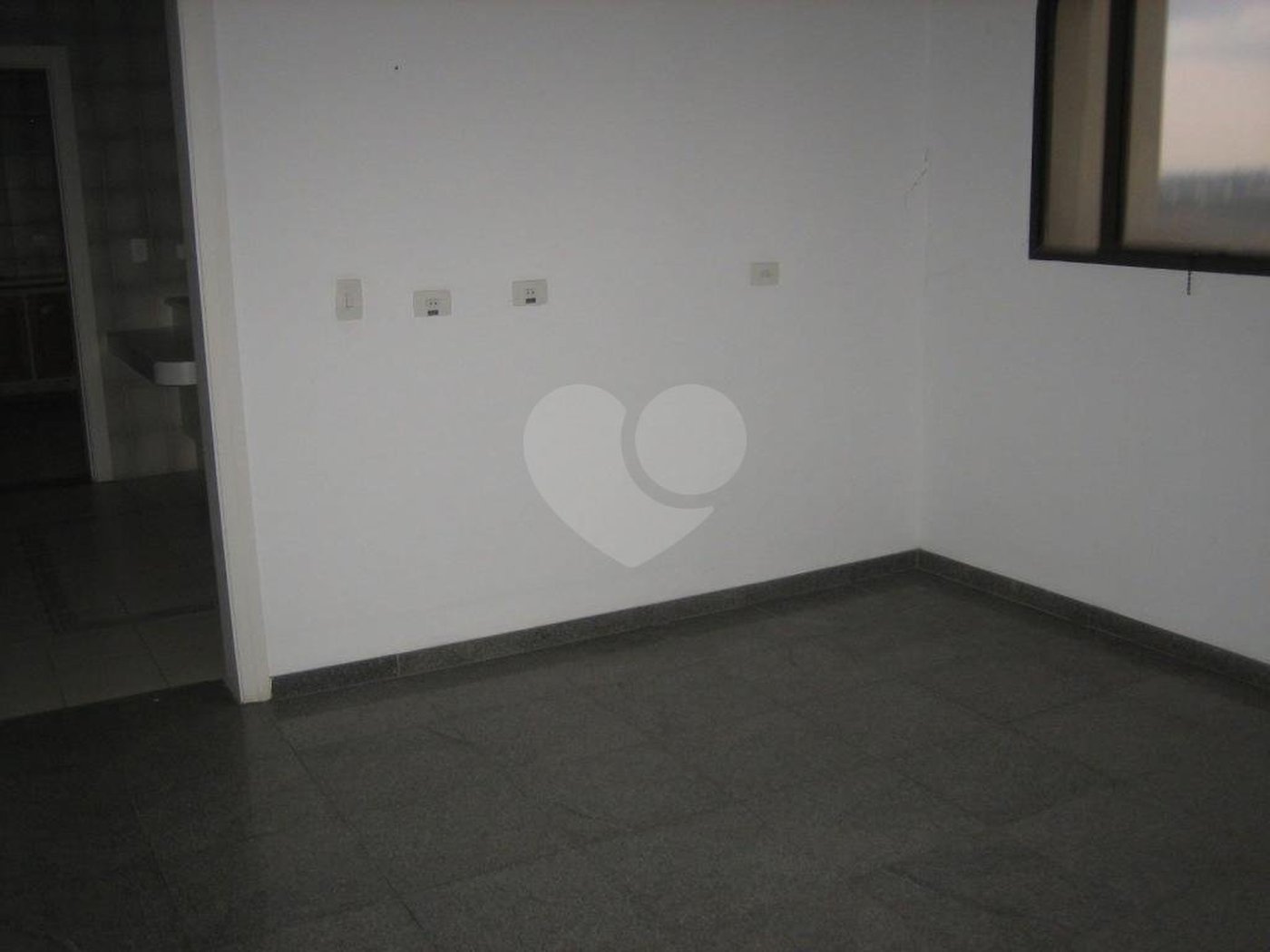 APARTAMENTO PARA VENDA OU LOCAÇÃO COM 6 DORMITÓRIOS ALTO PADRÃO