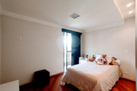 Apartamento para venda na Mooca com 4 suítes, 5 vagas. Condomínio Europa Cicero.