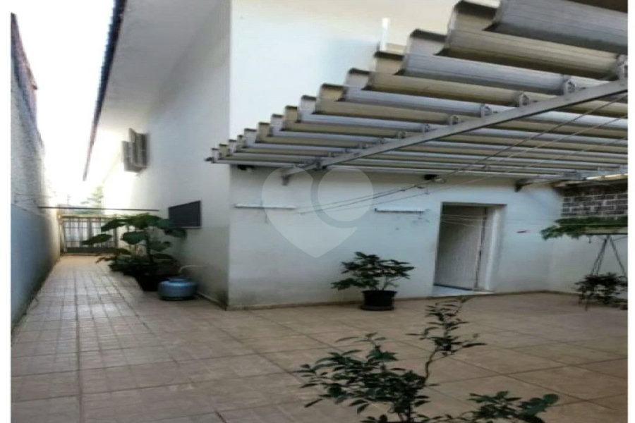 Casa à venda com 3 quartos, sendo 1 suíte, em Jardim Brasil (zona Sul), São Paulo, SP