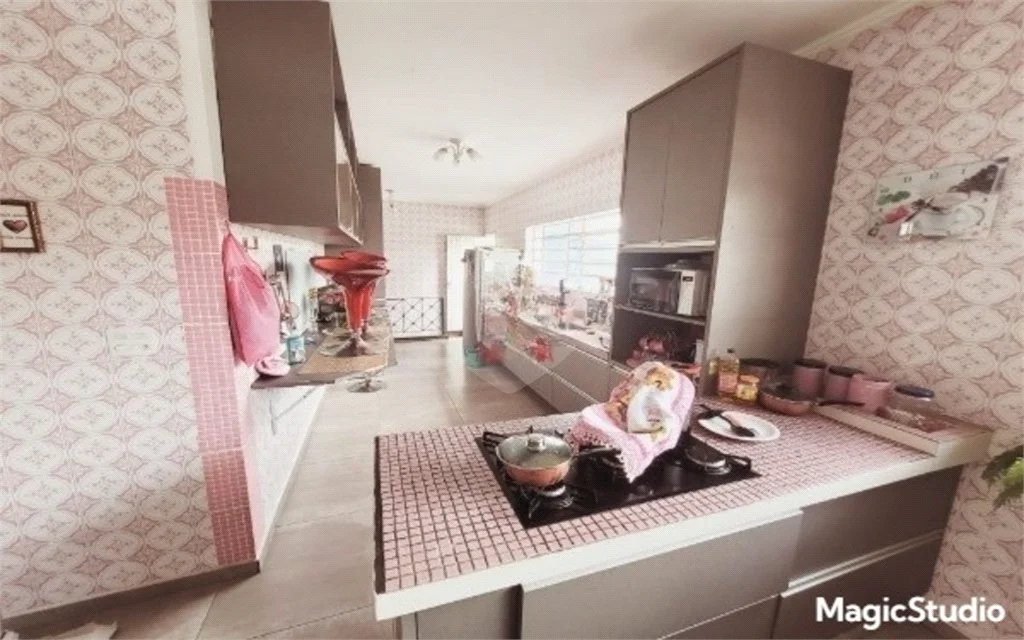 Casa para venda ou locação em São Caetano do Sul, no bairro Olímpico, com 307 m², 8 quartos (3 suítes) e 10 vagas de garagem