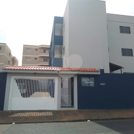 Apartamento à venda no Condomínio Álvaro Dziabas