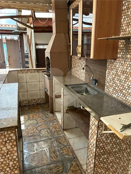 Casa Ampla e Versátil na Vila Marcelino — Excelente Espaço e Pronta para Ocupação Imediata!