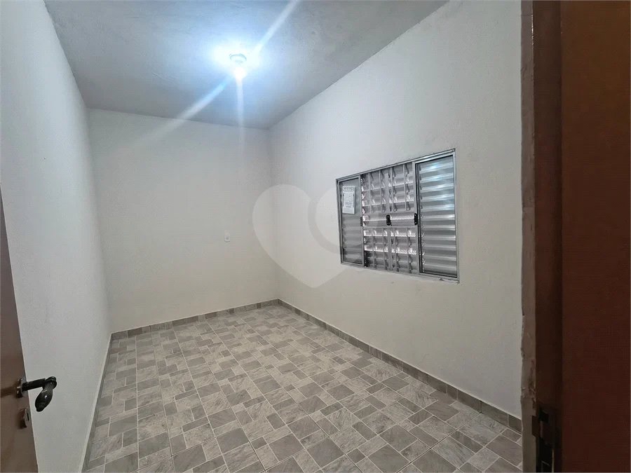 Casa para Locação no Jardim Pau Preto – Indaiatuba/SP - 3 dormitórios, quintal e garagem com portão manual