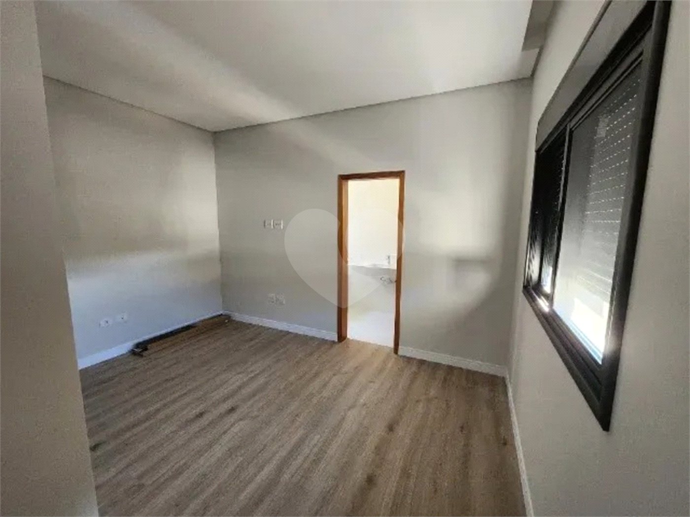 CASA A VENDA 280M², 4 DORMITORIOS, 4 SUITES, 4 VAGAS - URBANOVA - SÃO JOSÉ DOS CAMPOS/SP.