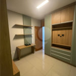 Indaiatuba- Vila Aurora -Condomínio Palm Tree Residence -Venda e Locação - R$ 7.000,00 - condominio - R$ 877,44- IPTU - R$ 211,64 - Pavimento Térreo: Sala de estar, sala de jantar, wc, cozinha, área de serviço, despensa. Pavimento Superior: Suíte com varanda e closet, 02 dormitórios e wc.social