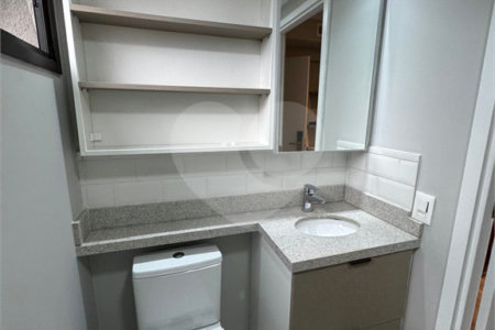 STUDIO EM MOEMA COM 1DORM AR CONDICIONADO EM MOEMA
