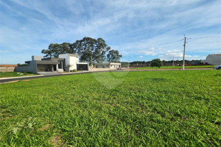Loteamento no Recanto do Sabias á venda