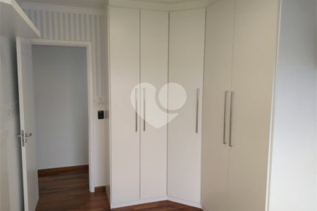 Apartamento 3 suítes, varanda gourmet, 3 vagas em Condomínio Clube na Mooca