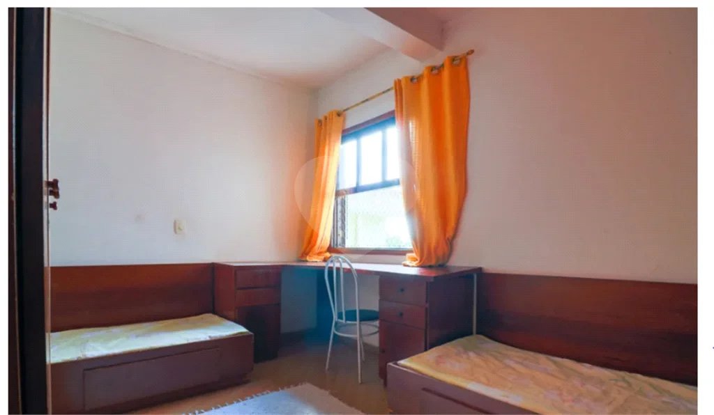 Casa com 210m² , 3 dormitórios , sendo 1 suíte , 2 vagas , à venda no Jabaquara.