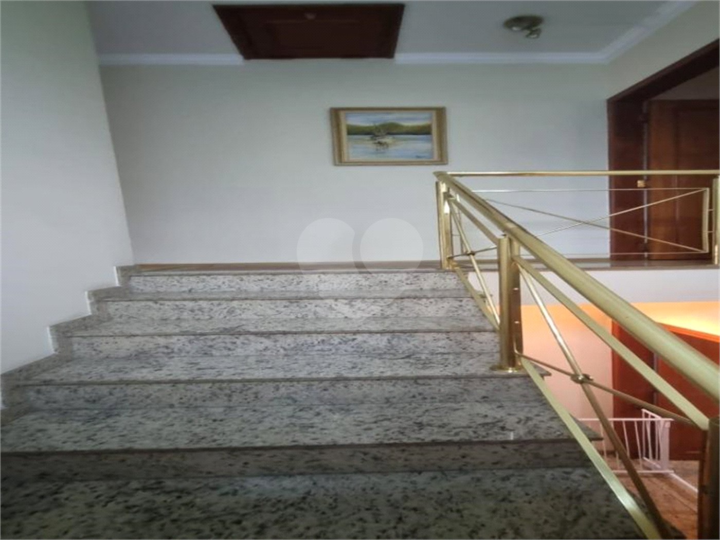Sobrado à Venda na Aclimação - 150 m² - 2 Salas, 3 Dorms, 2 Vagas.