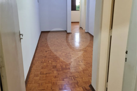 Apartamento à venda de 2 dormitórios no Edifício São José, Araraquara
