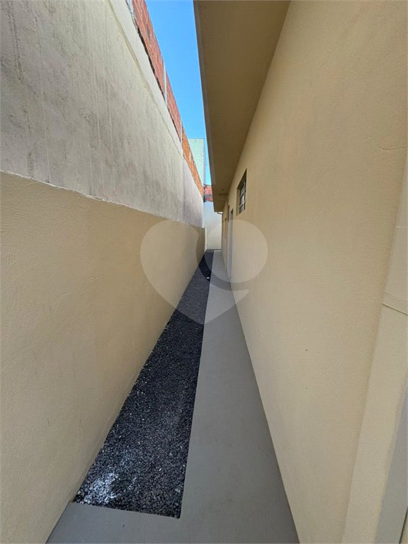 Casa com 02 Dormitórios á venda, em Cidade Aracy 2.