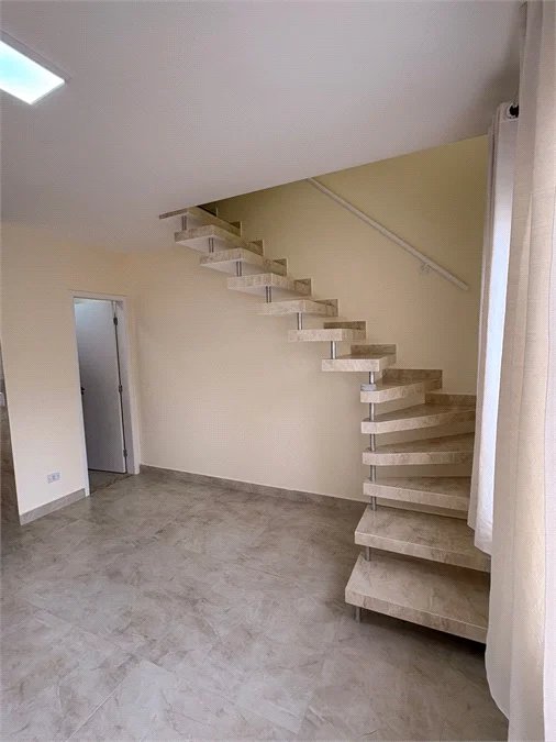 Casa à venda com 2 quartos no condomínio Residencial Ilha de Malta,255, Cotia - SP