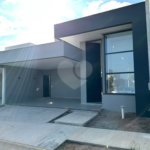 Casa a venda em São Carlos em condomínio fechado