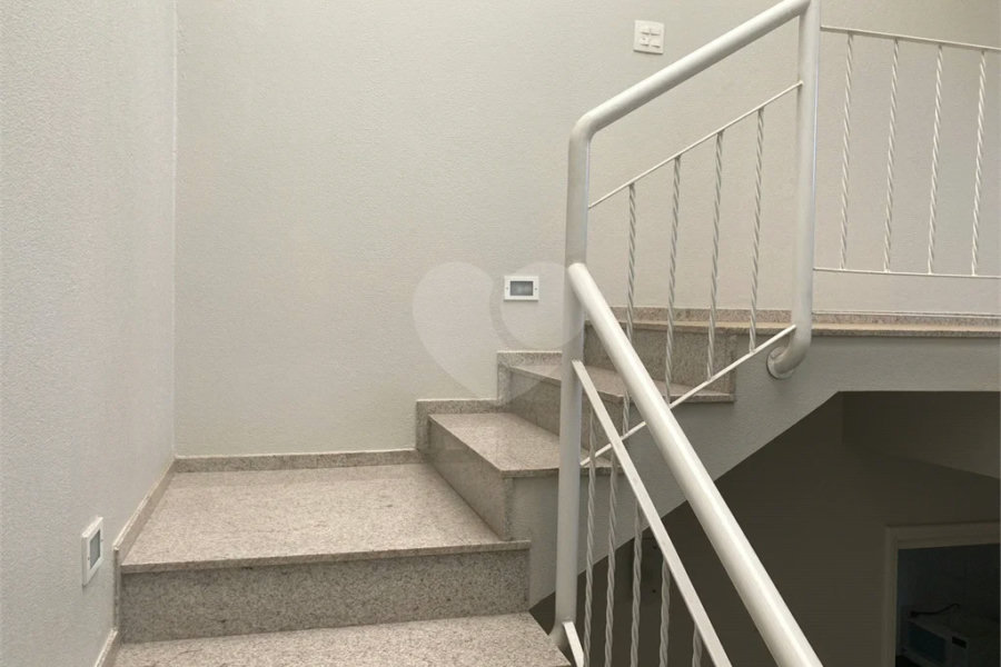 Belíssima casa no bairro Vila Rezende
