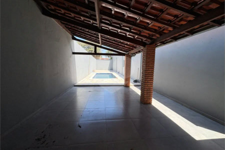 CASA COM PISCINA VENDA JARDIM MUNIQUE