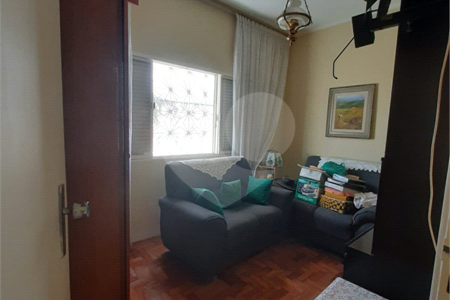 Casa terrea para venda no bairro Palmas do Tremembe.