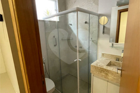Casa no Condomínio Quebec