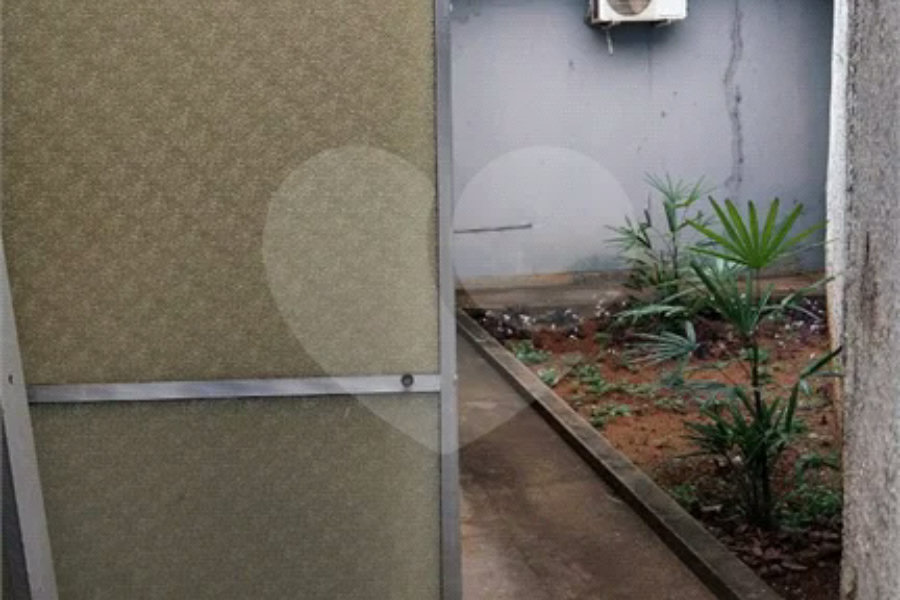 Venda Casa / Comercial - no Bairro Cidade Jardim em Piracicaba-SP