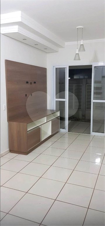 Apartamento à venda no condomínio Residencial Vancouver, em Araraquara-SP.