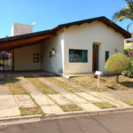 Casa Térrea no Condomínio Damha I,