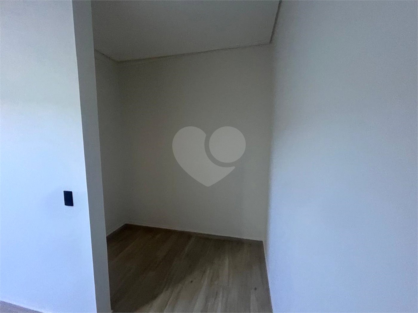 Casa em condomínio a venda.