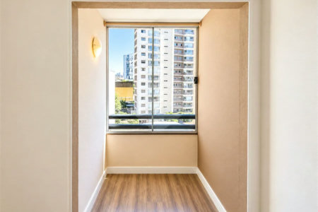 Apartamento de 44 m² com 2 dormitórios, varanda integrada e 1 vaga na Vila Guarani