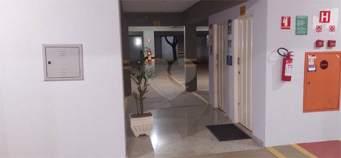 Apartamento à venda perto da USP com vaga coberta