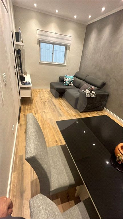 Apto Reformado em Mirandópolis c/76m2 úteis - 2 Dormts/1 Vaga fixa