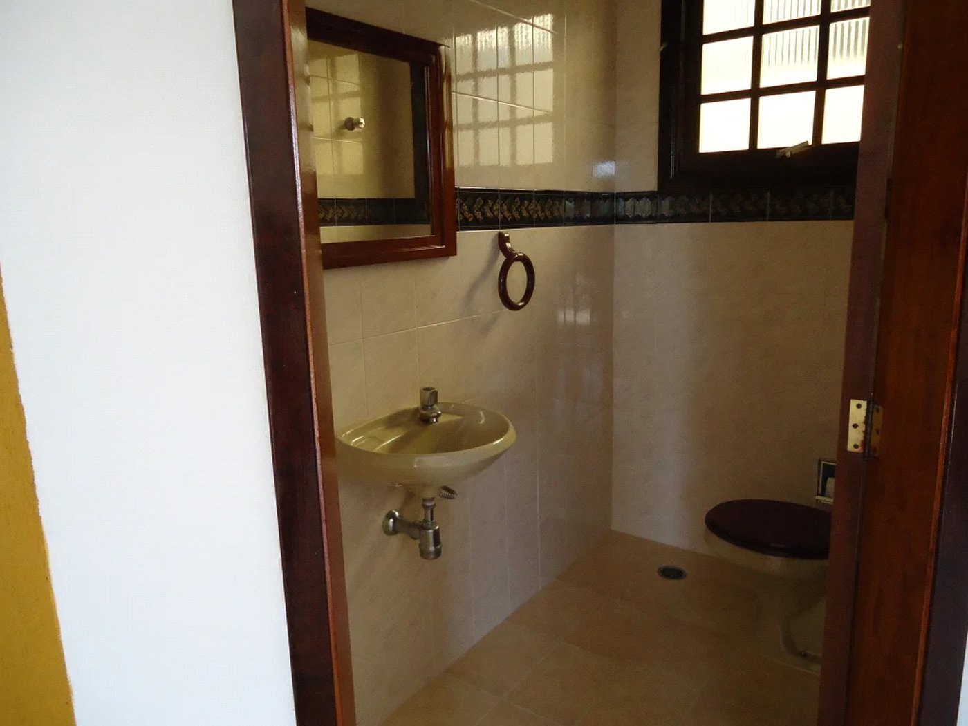 Oportunidade Imperdível no Condomínio Parque dos Príncipes: Sobrado de Alto Padrão!