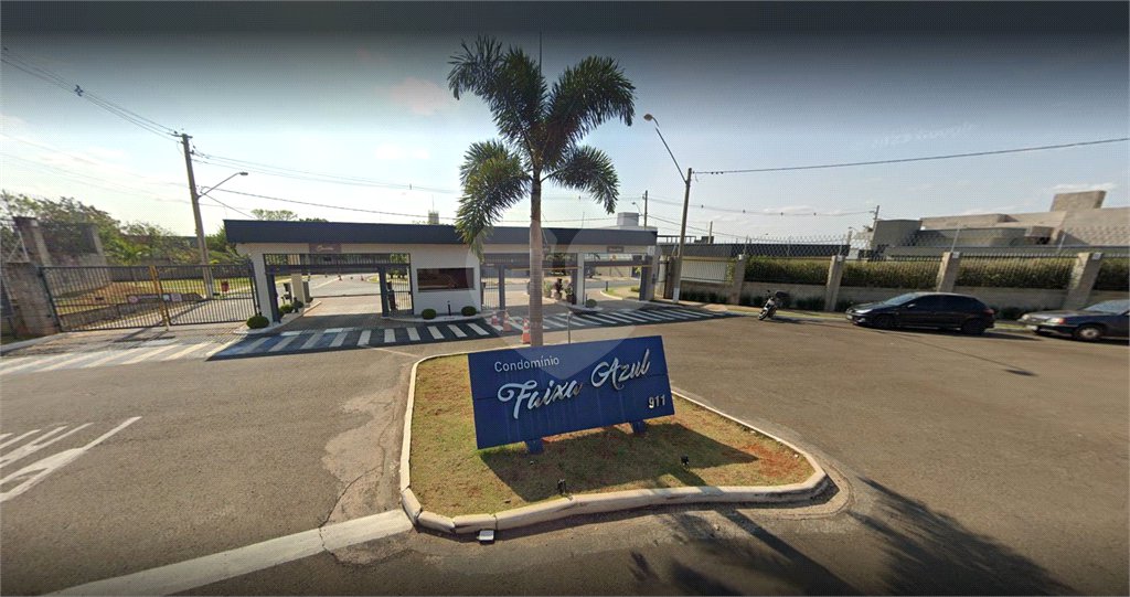 Casa térrea no Condomínio Faixa Azul