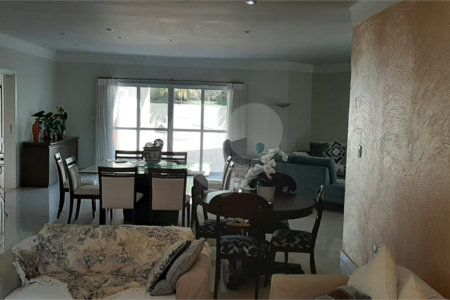 Belíssima casa Alto Padrão - Louveira
