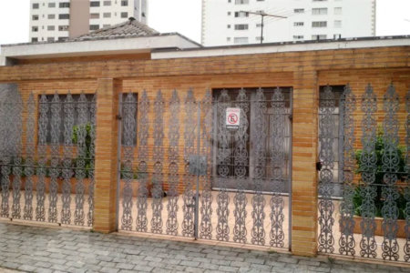 TERRENO 600 m da estação de metro Belém