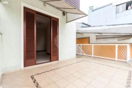 Casa com 203m² , 4 dormitórios , sendo 3 suítes , 2 vagas , à venda na Vila Formosa.