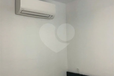 Apartamento à venda com 2 quartos, sendo 1 suíte,  em Campo Belo, São Paulo, SP
