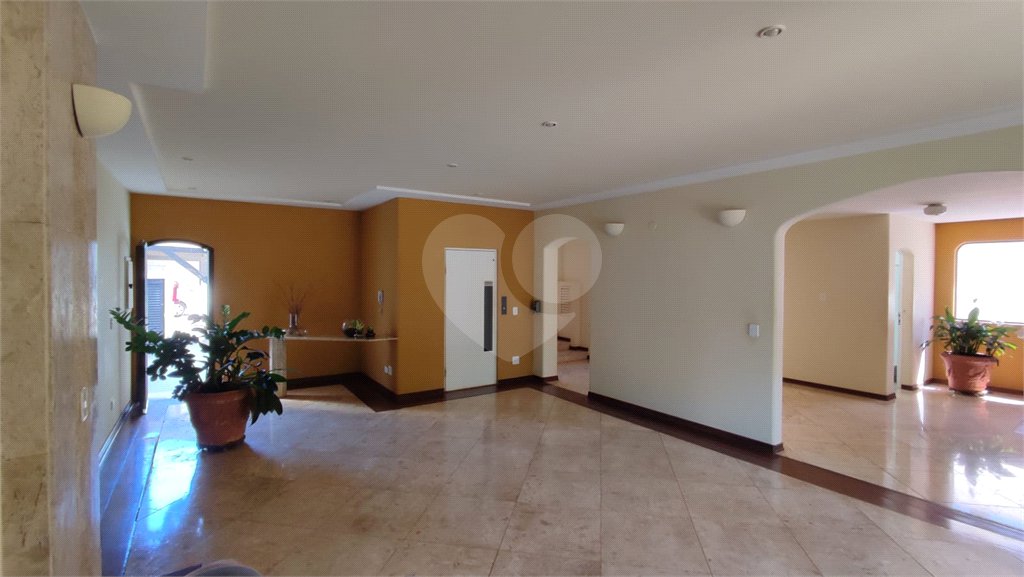 Apartamento de 3 dormitórios à Venda - Jardim Bethânia