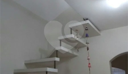 Sobrado à venda com 3 quartos, sendo 1 suíte,  em Jardim das Maravilhas, Santo André, SP