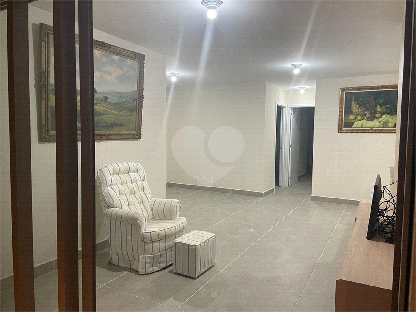 Apartamento à venda com 2 suítes em Vila Mariana, São Paulo, SP