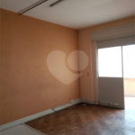 Apartamento de 80m2 à venda com 2 dormitórios e terraço no Centro