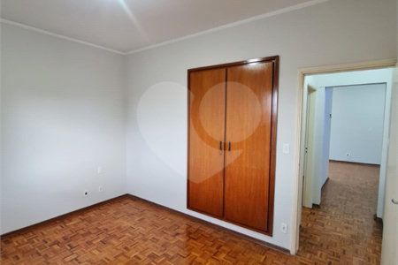Apartamento à venda de 2 dormitórios no Edifício São José, Araraquara