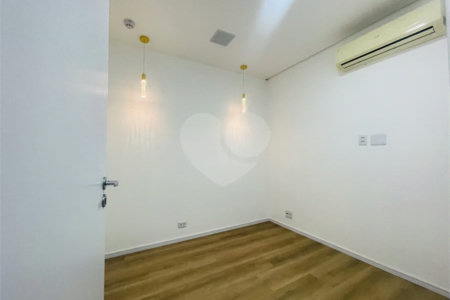 Consultório de 61 m² com 5 ambientes e Varanda no Domo Business!