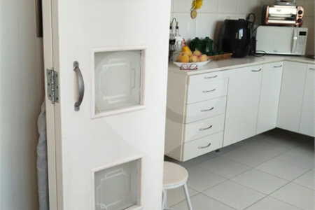 Apartamento espaçoso e completo no Bosque da Saúde – 4 dormitórios e lazer de clube!