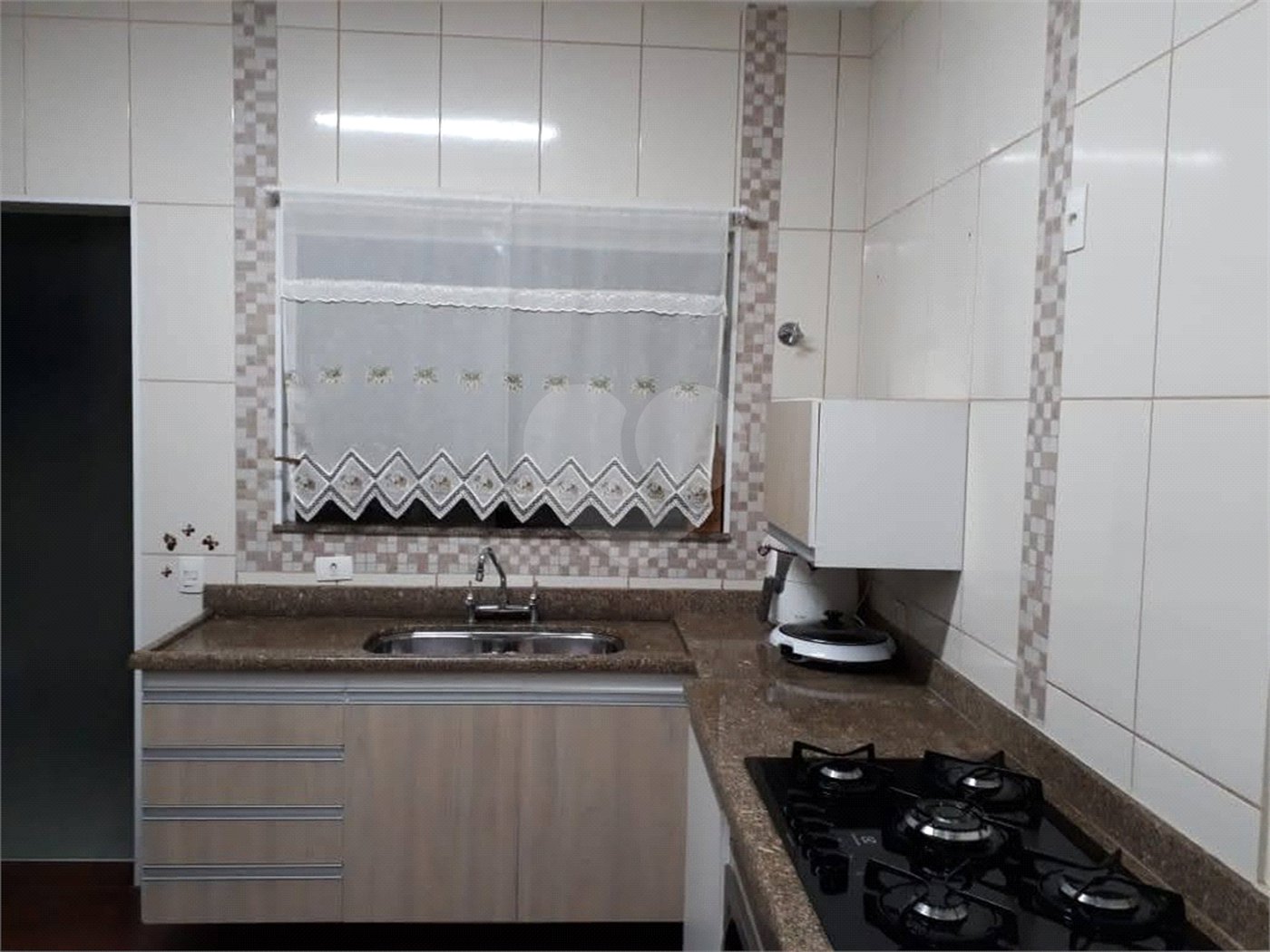 SOBRADO RESIDENCIAL EM EXCELENTE LOCALIZAÇÃO